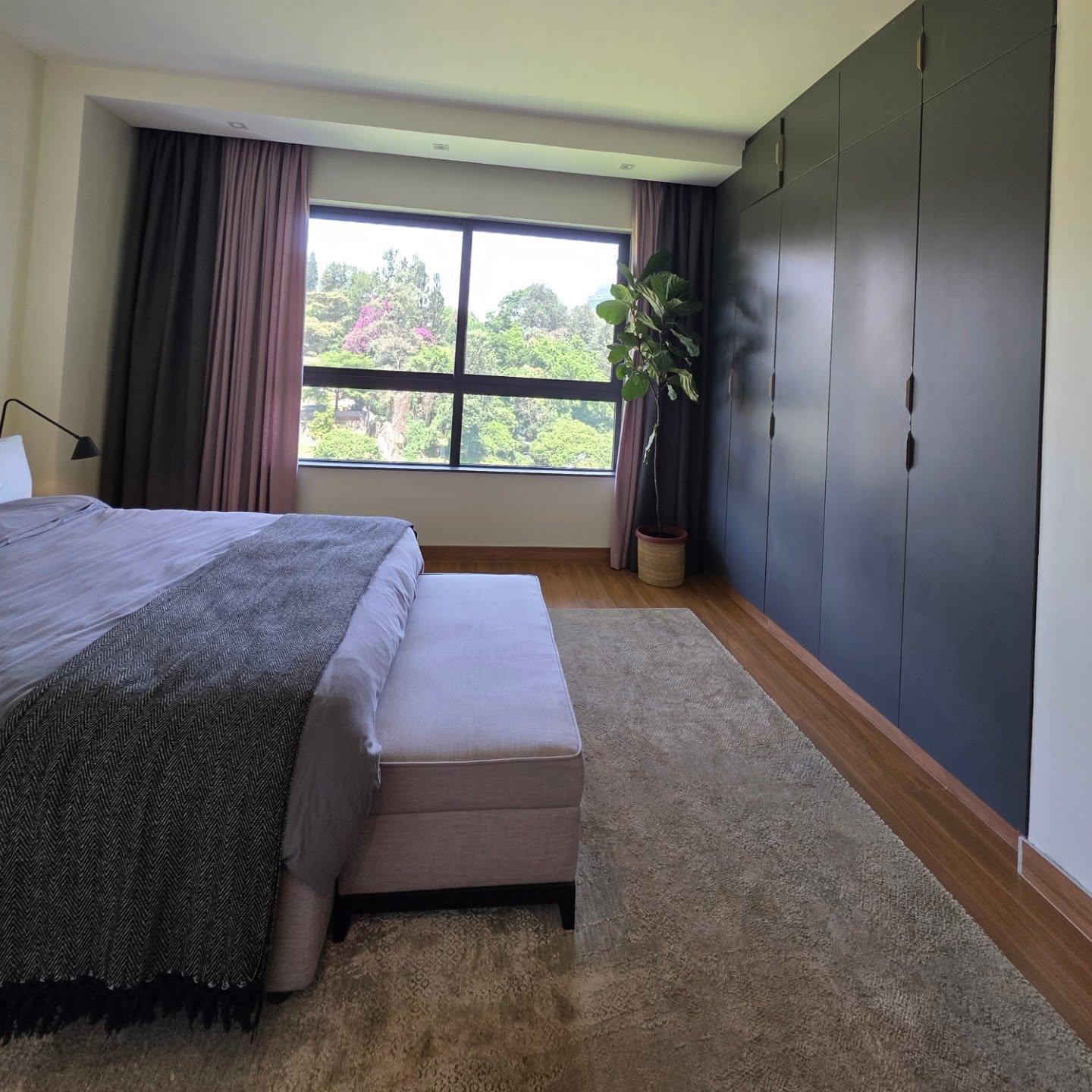 1, 2 and 3 bedroom apartments for sale in Riverside Image