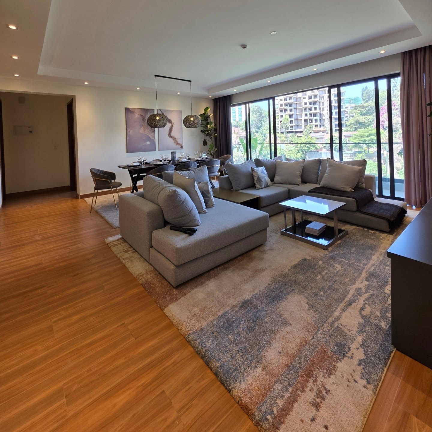 1, 2 and 3 bedroom apartments for sale in Riverside