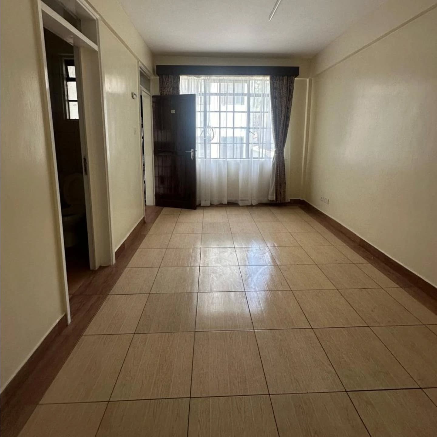 1 Bedroom Apartment For Rent in Riverside Image