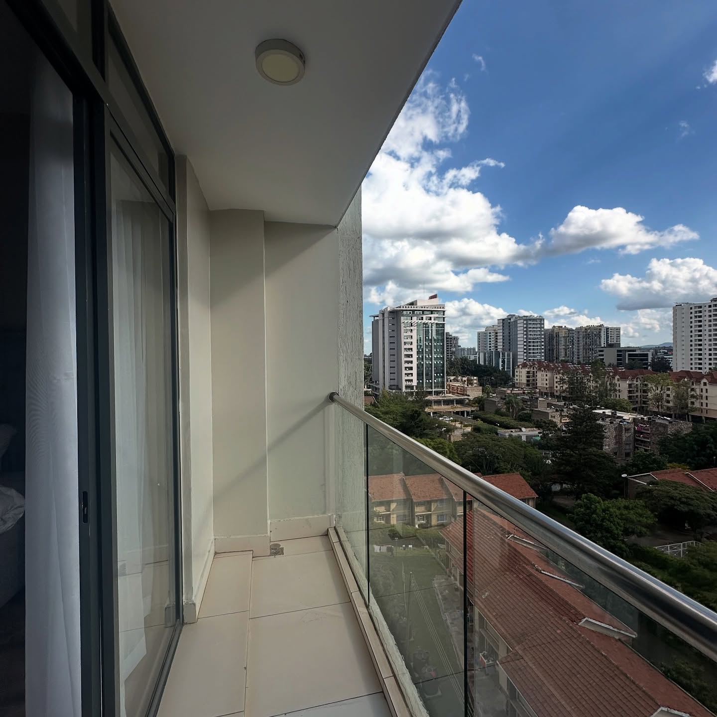 1 Bedroom Apartment To Let in Kilimani Image