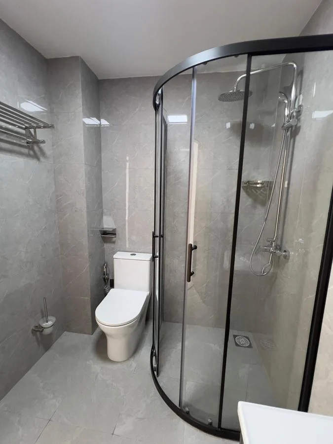 1 Bedroom Apartment with Ensuite in Kilimani. Image
