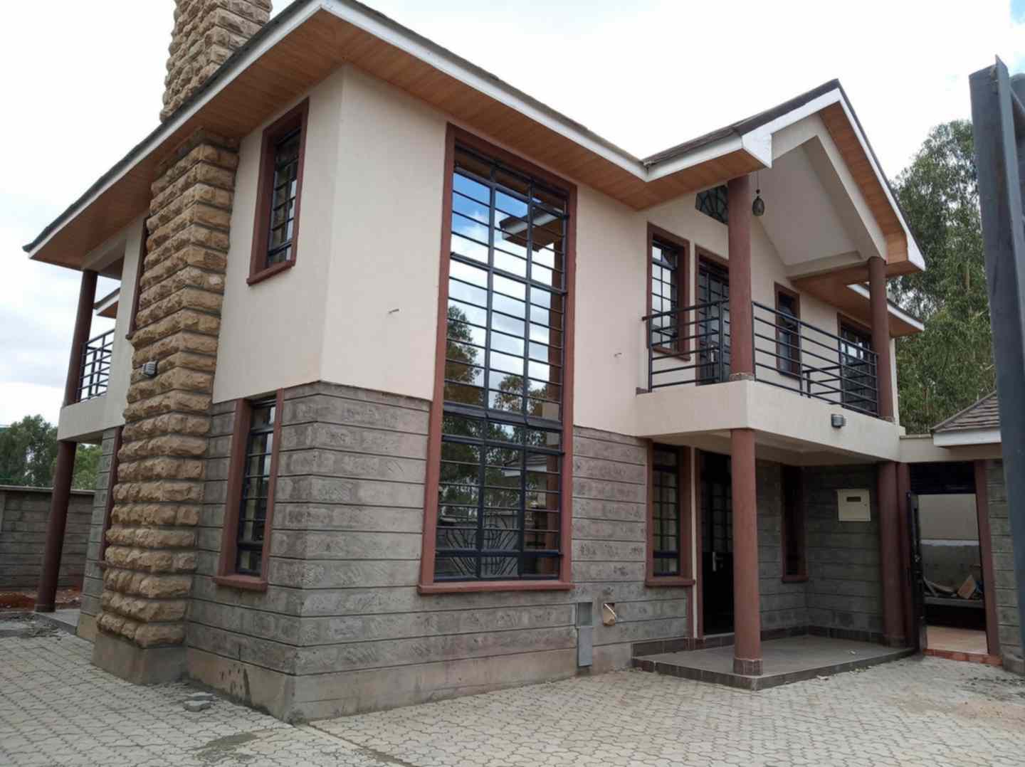 Four bedroom mansion for sale in Ruiru - Bypass