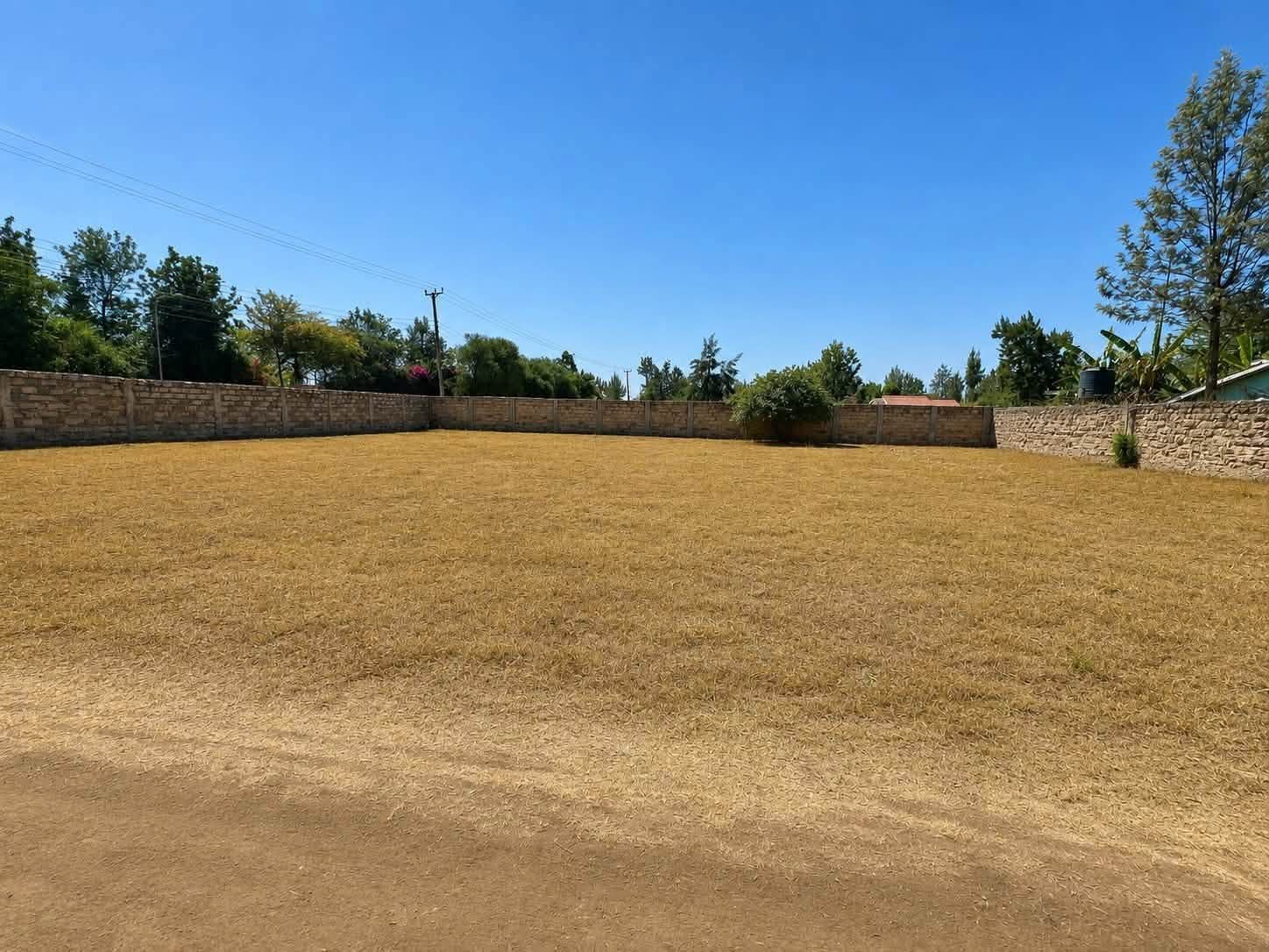 100 by 100 plot for lease in utawala, githunguri