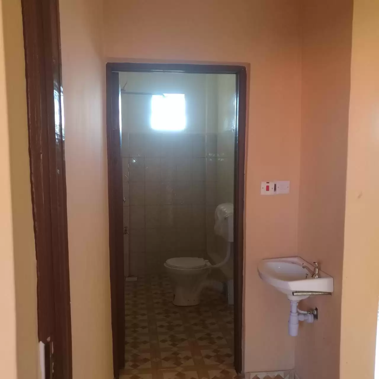 1 bedroom to let along Naivasha road Image