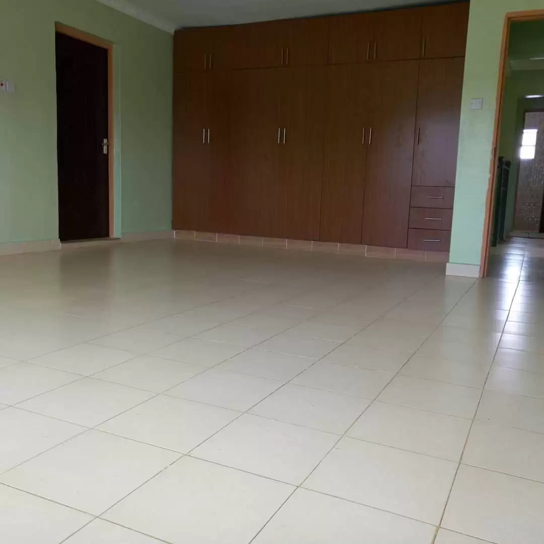 5 bedroom for rent in Mugutha Image