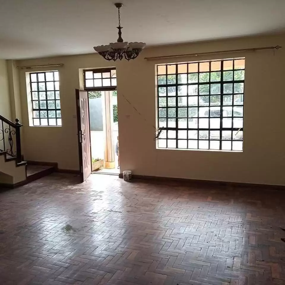 Spacious three bedroom house to let in Nyari Estate Image