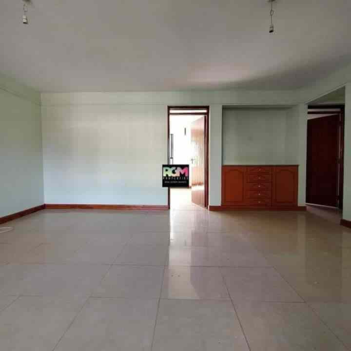 Spacious two bedroom to let in Kileleshwa