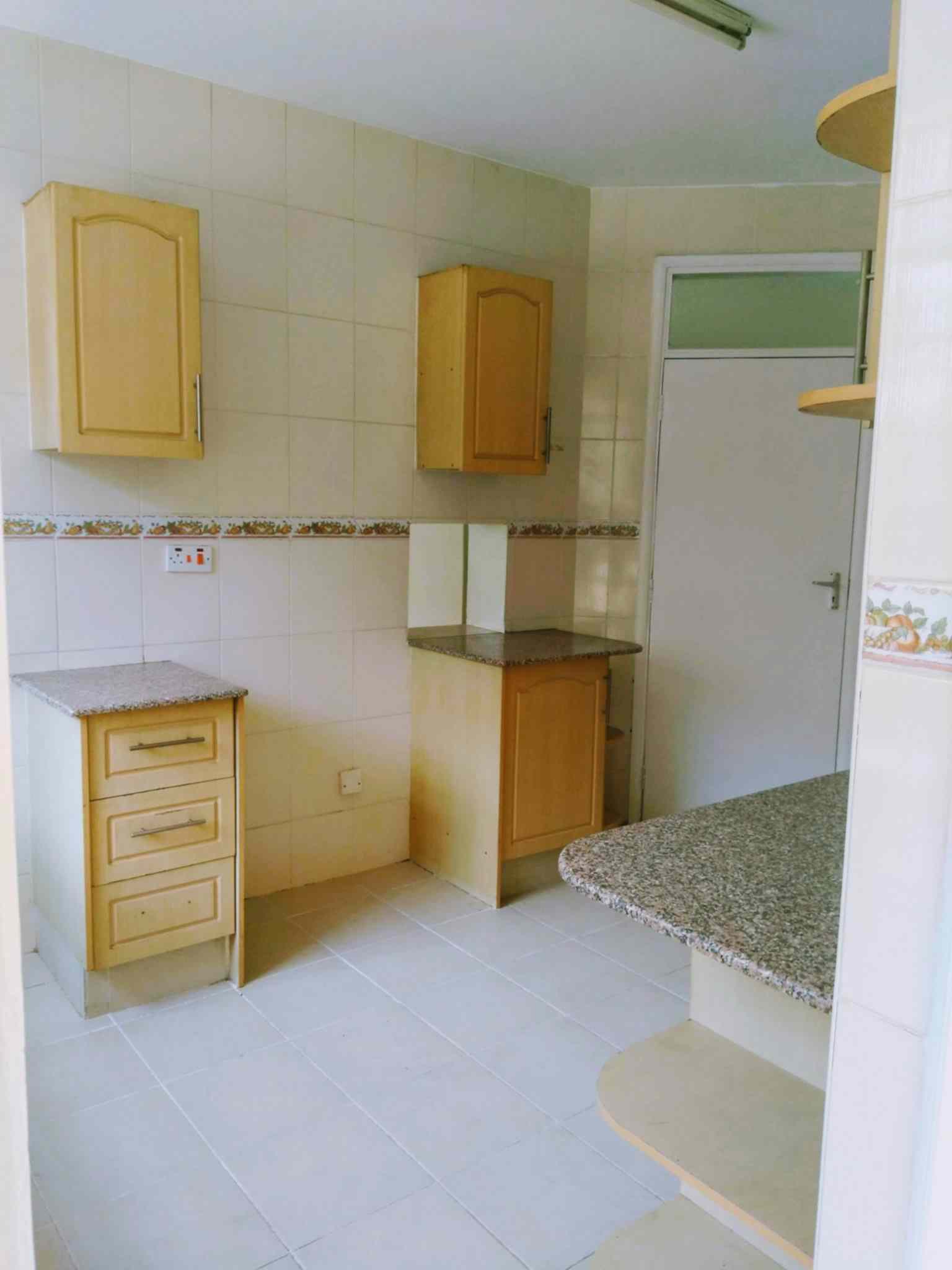 3 bedroom for rent in Kileleshwa Likoni road