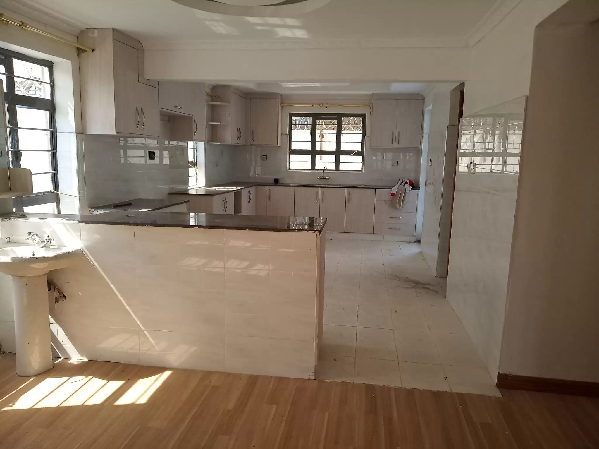 5 bedroom maisonette for sale in Membley ruiru Image