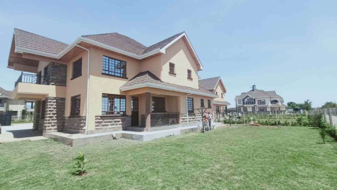 5 bedroom mansion for sale in Kenyatta road