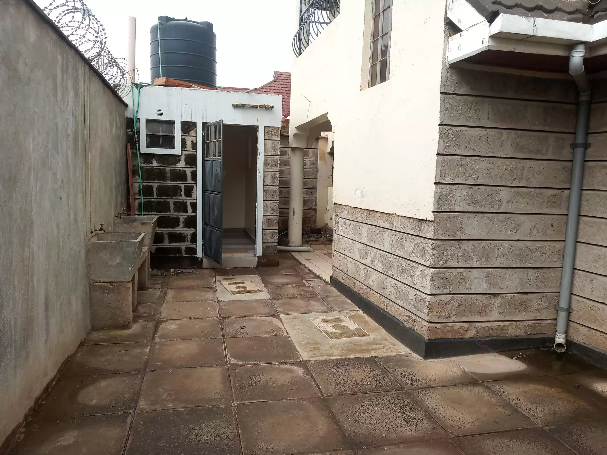 4 bedroom mansion for sale or rent in Membley estate ruiru Image