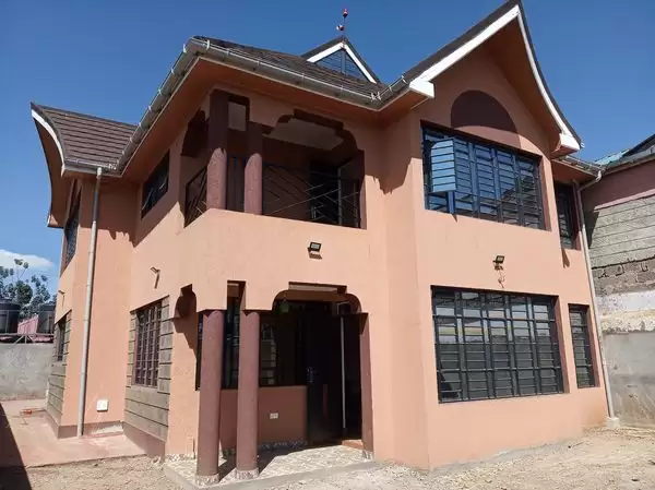 4 bedroom maisonette for sale in Membley estate Image