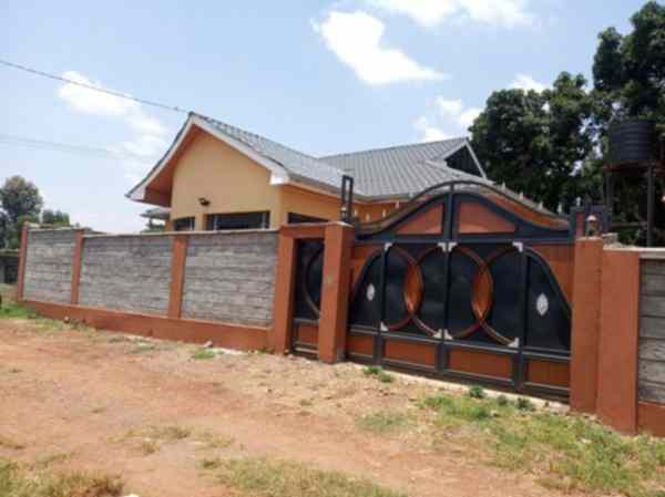 3 bedroom bungalow for sale in Ruaka