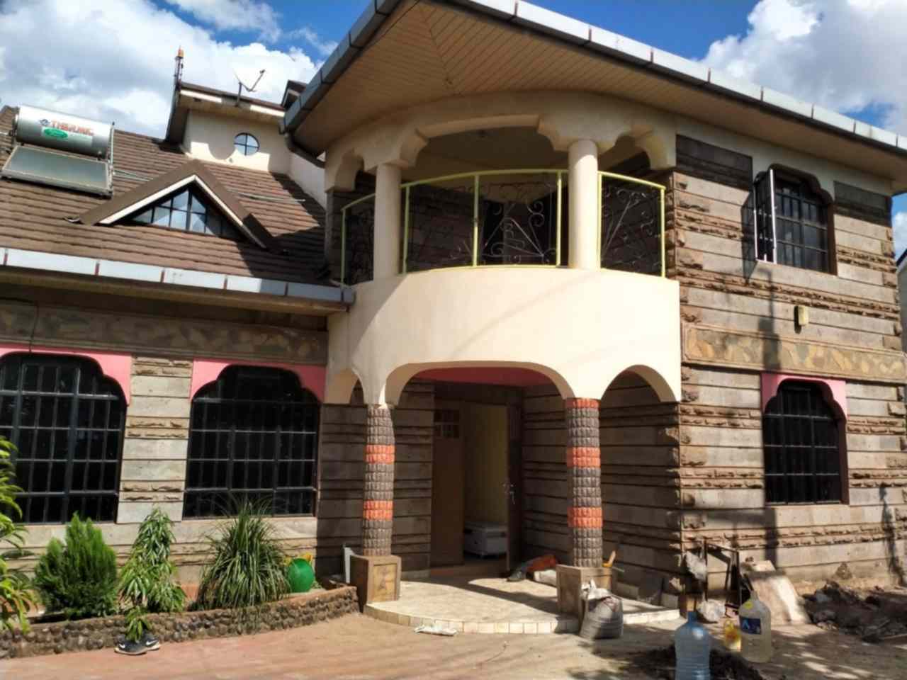 4 bedroom mansion in membley estate for rent