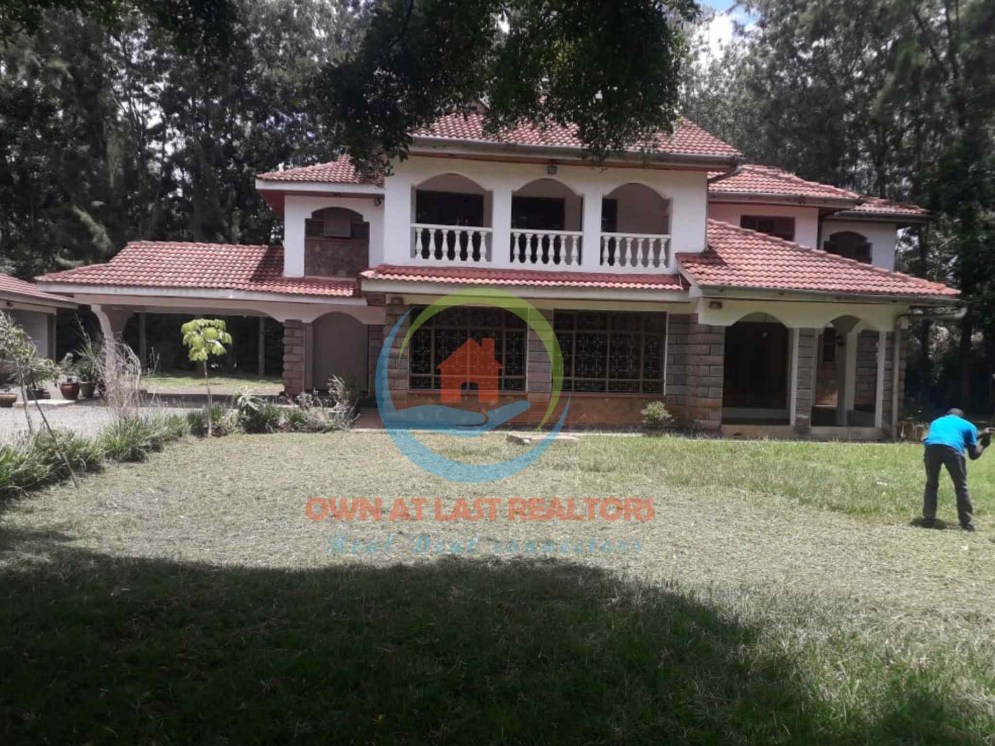 5 bedroom own compound for rent in Langata