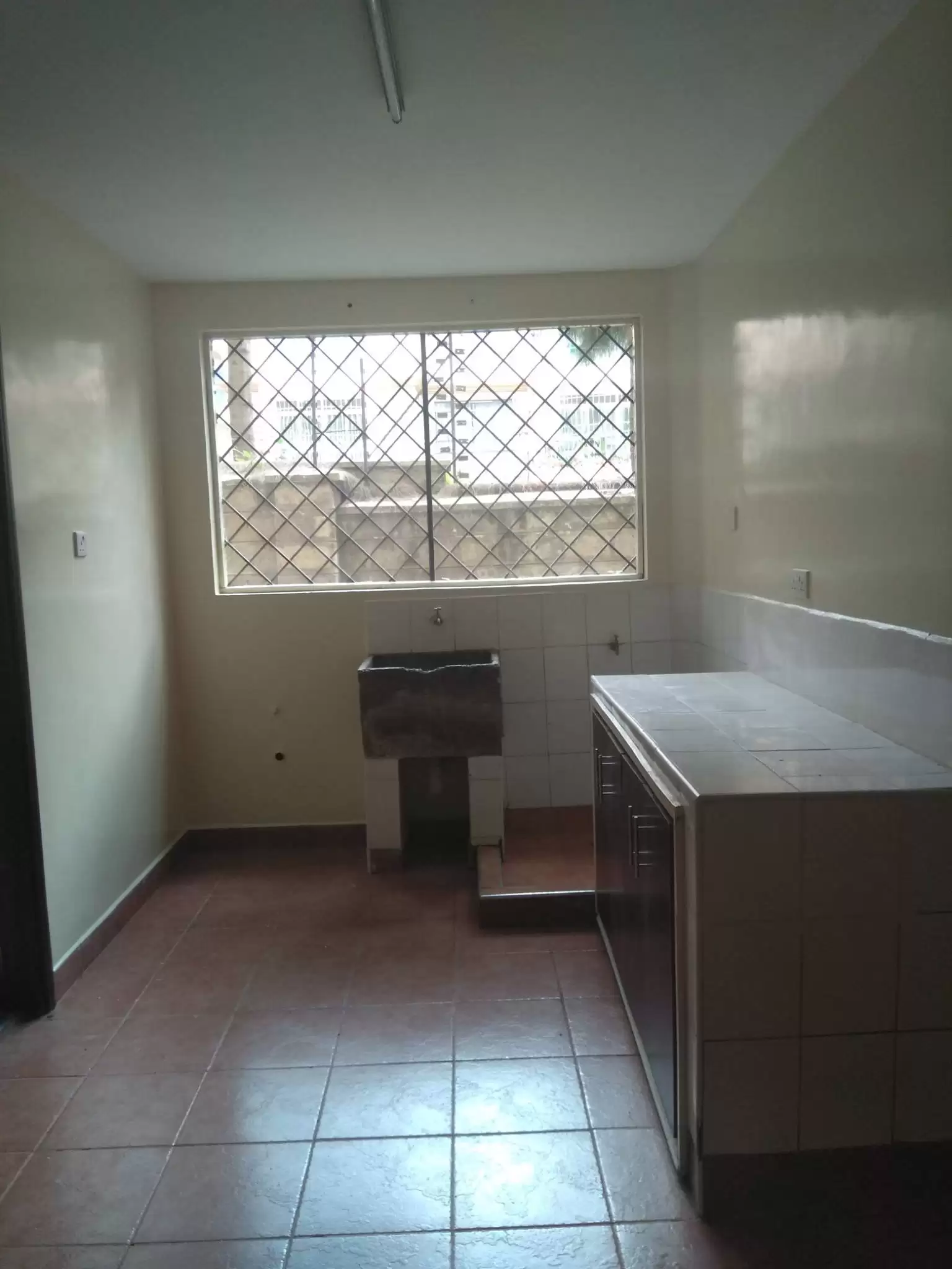 3 bedroom spacious apartment for rent in Kilimani Image