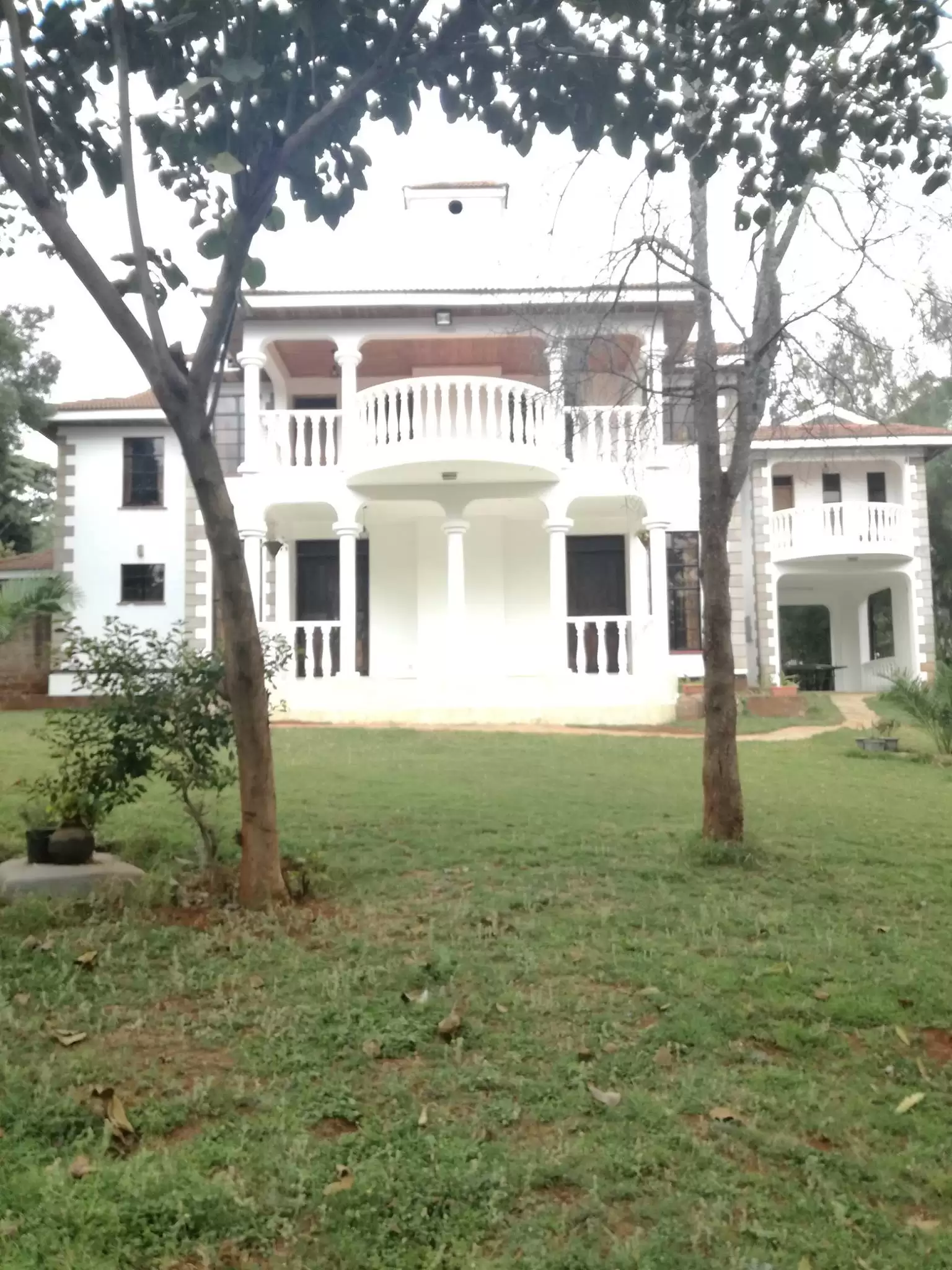 7 bedroom mansion for rent in Karen Image