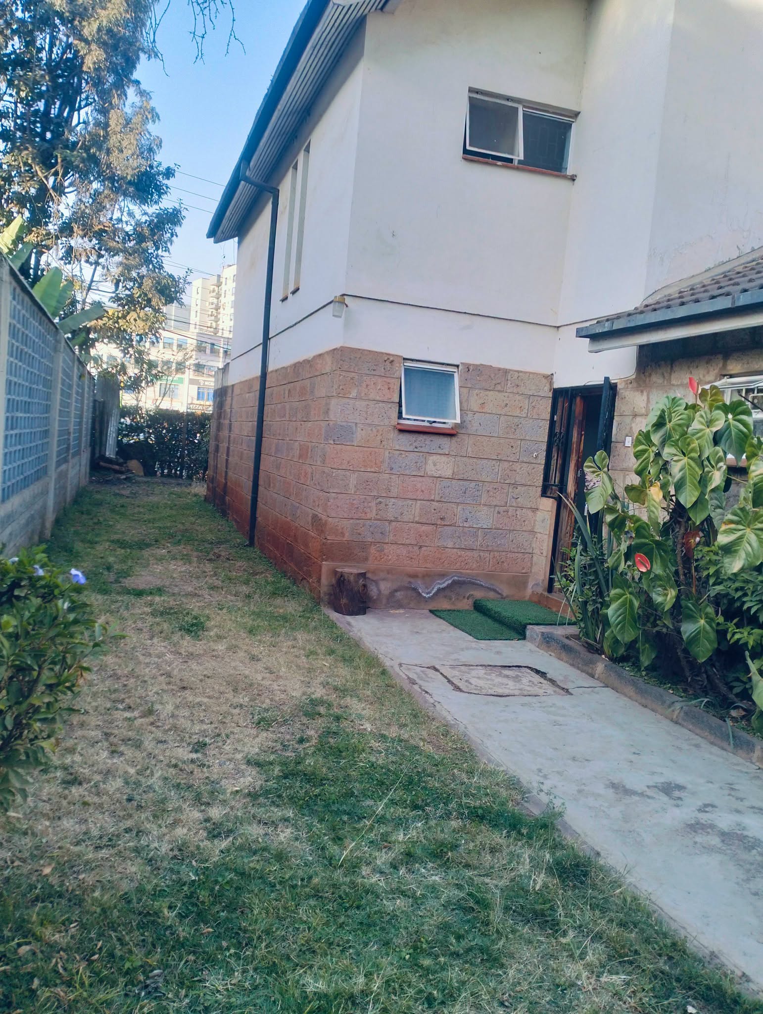 1/8 acre plot for sale in Parklands on 6th Avenue