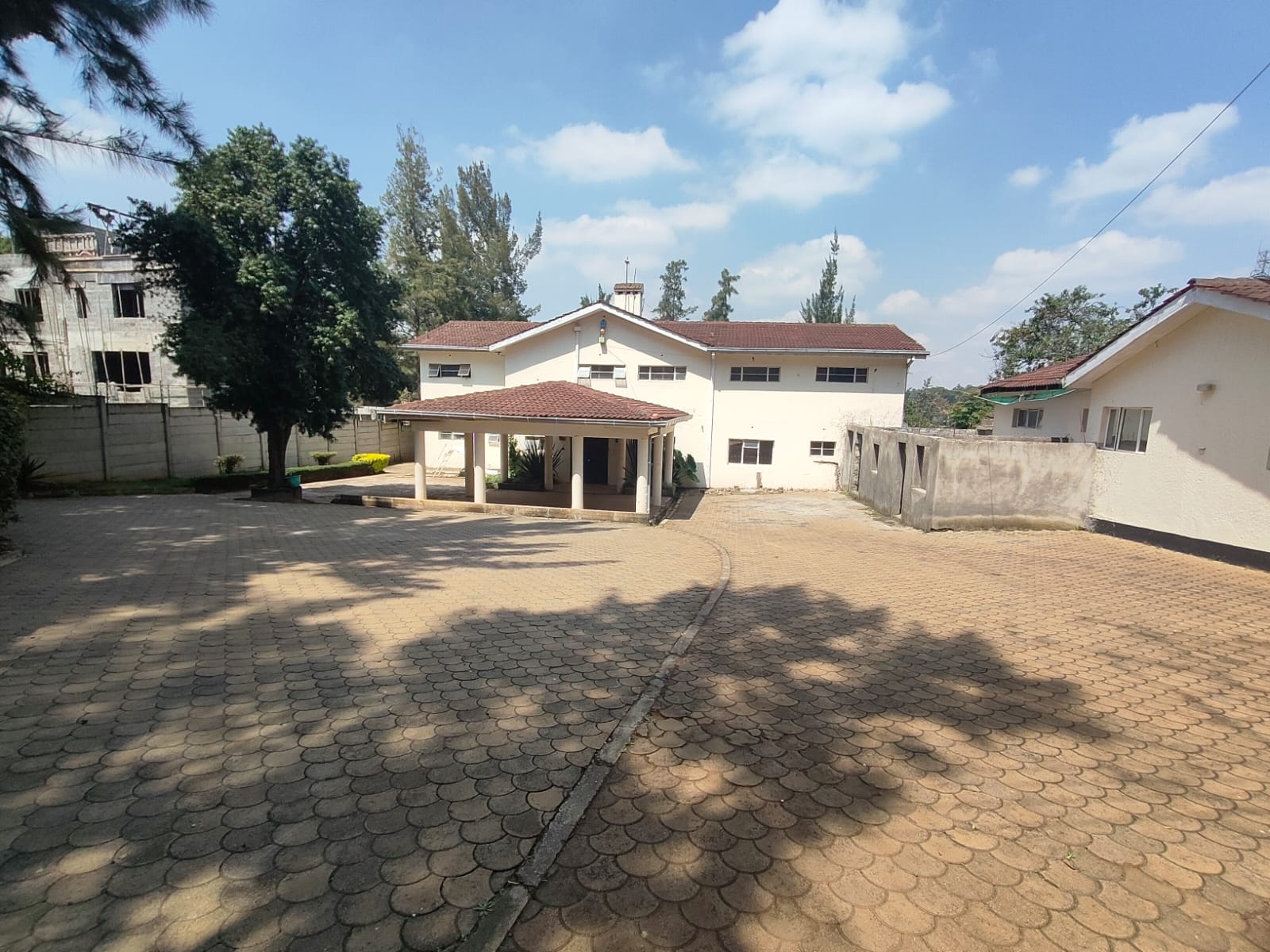 18 room commercial house for rent in Lavington