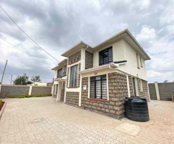 Four bedroom mansion for sale in Syokimau