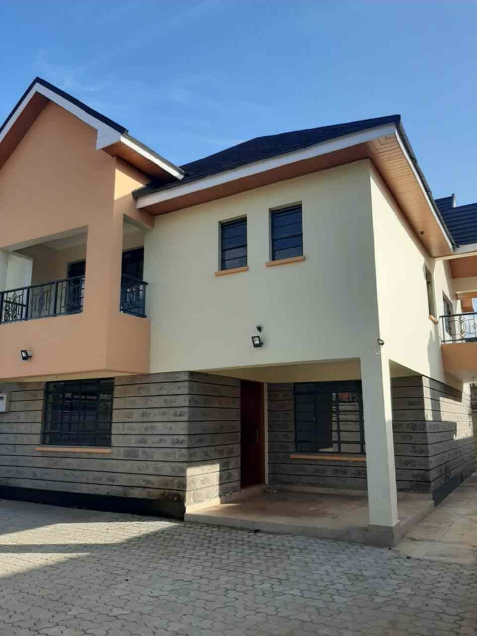 4 bedroom for sale in Ruiru Membley estate