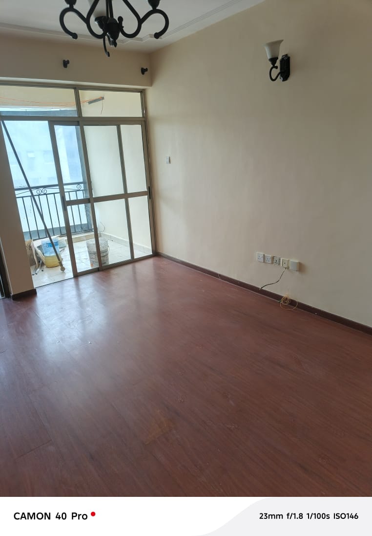 2 bedroom all ensuite apartment for rent in Lavington