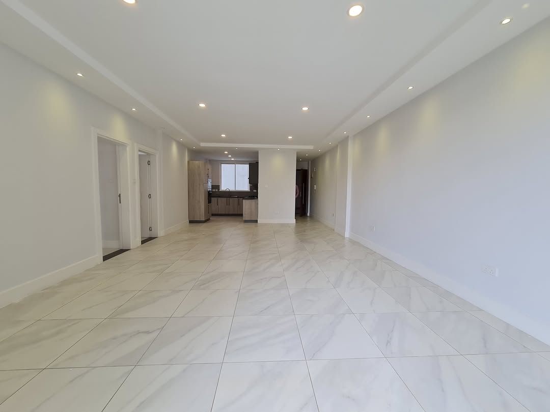2 bedroom Apartment ensuite to Let in Westlands
