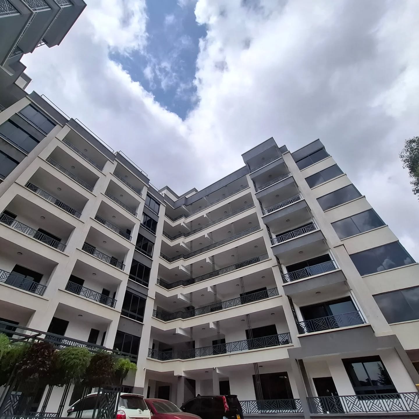2 bedroom apartment for rent or sale in Off waiyaki way,Muhuri