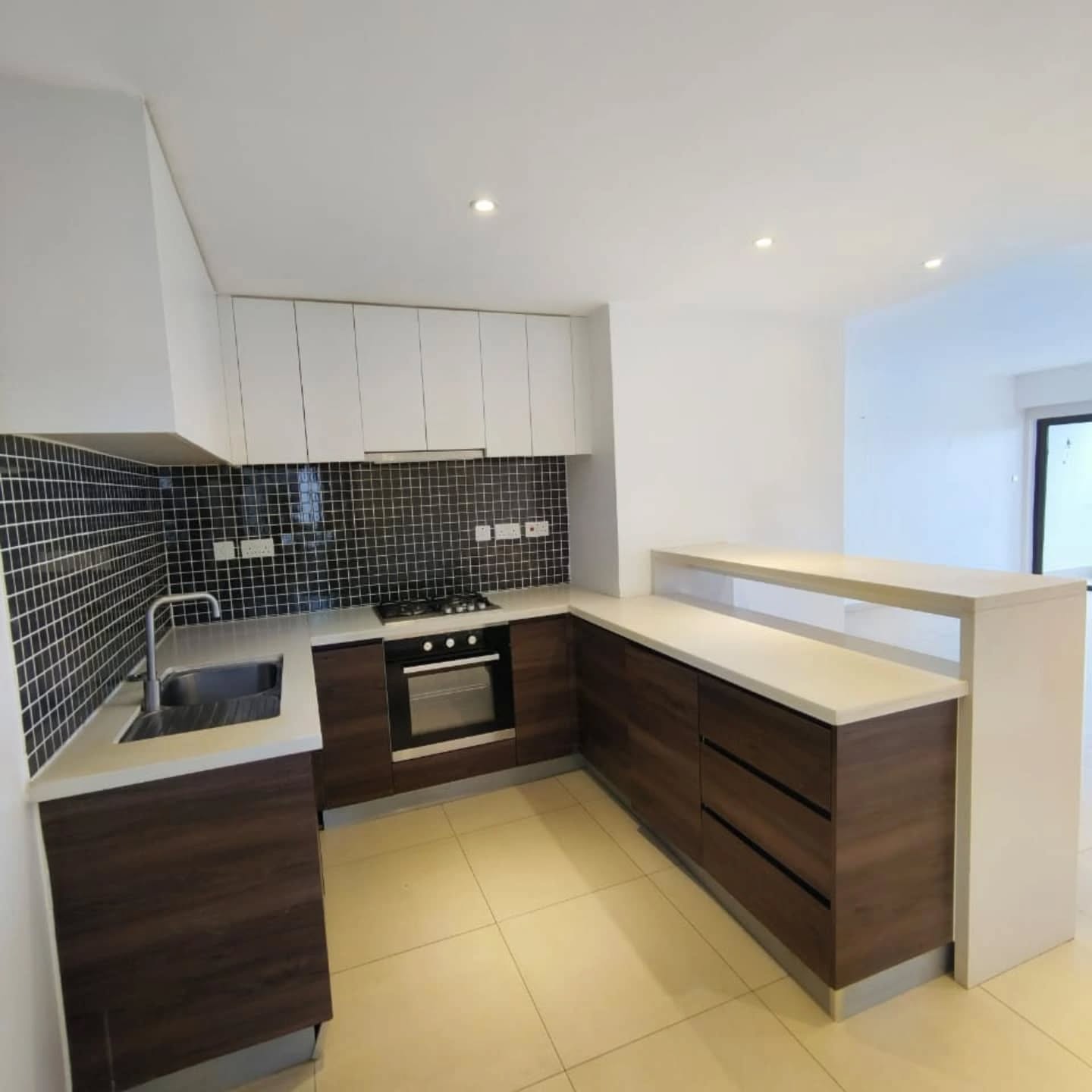 2 bedroom apartment for sale in Lavington Image