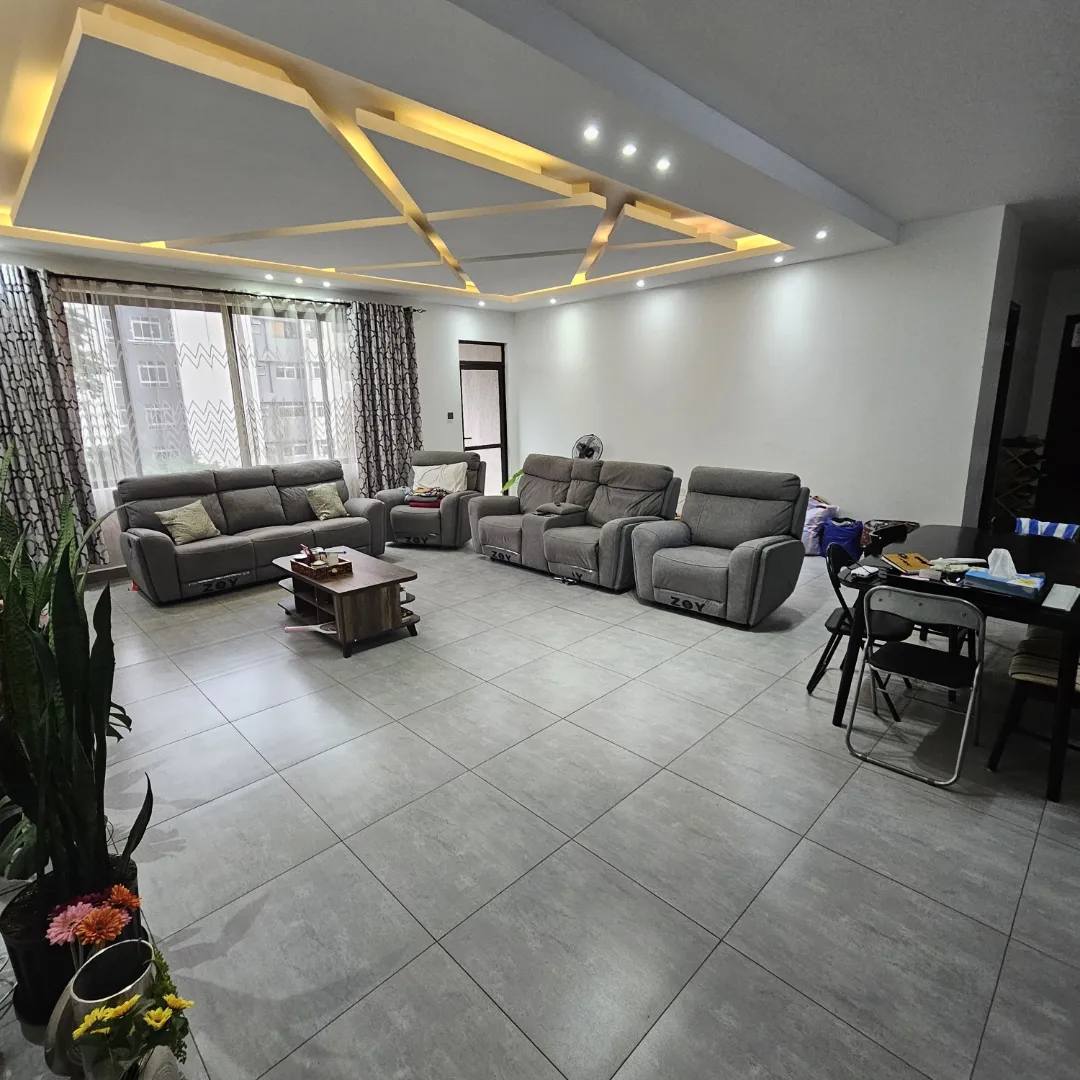 2 Bedroom Apartment For Sale in Parklands