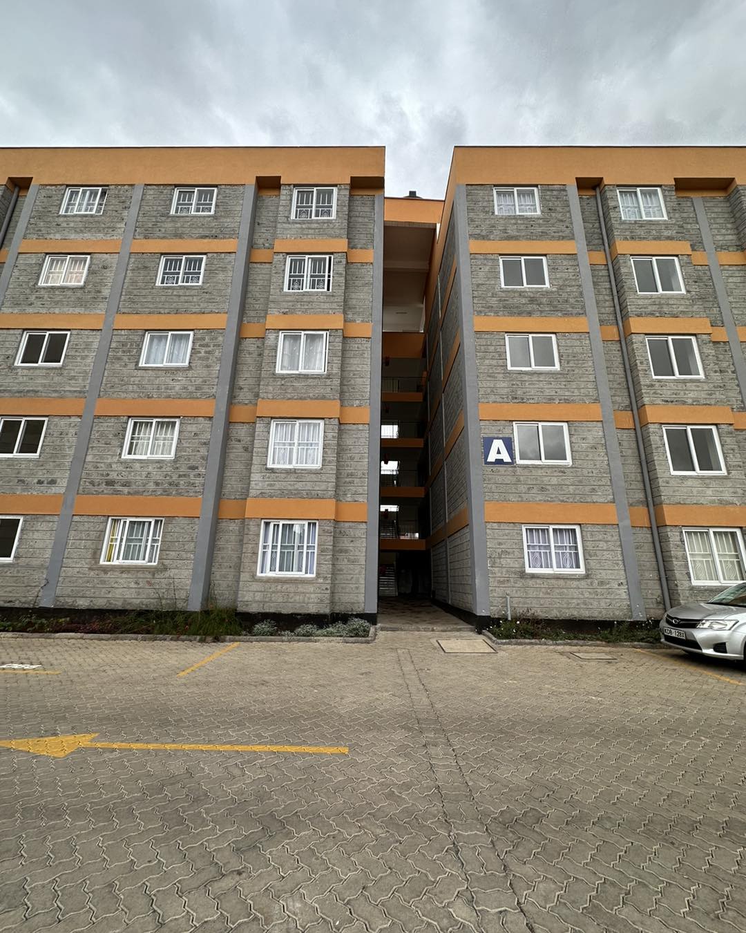 2 bedroom apartment for sale in Rongai town.