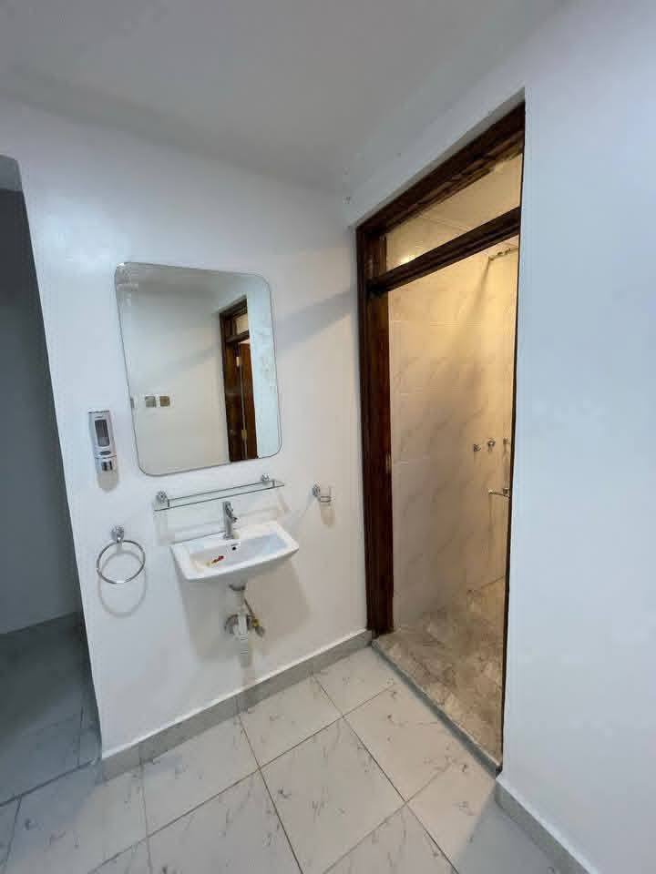 2 Bedroom Apartment Master Ensuite House to let in Syokimau - Parliament road. Image