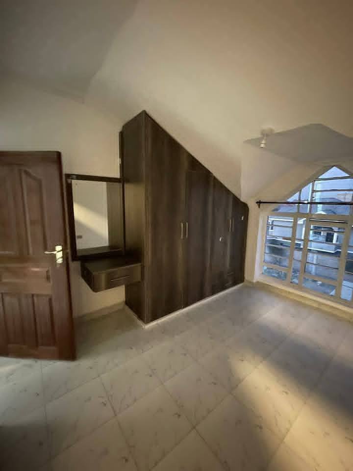 2 Bedroom Apartment Master Ensuite House to let in Syokimau - Parliament road. Image