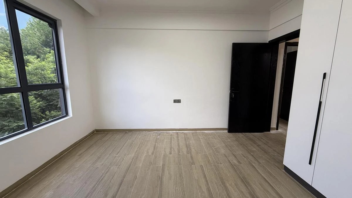 2-bedroom Apartment Master ensuite to Let on Sport Road Image