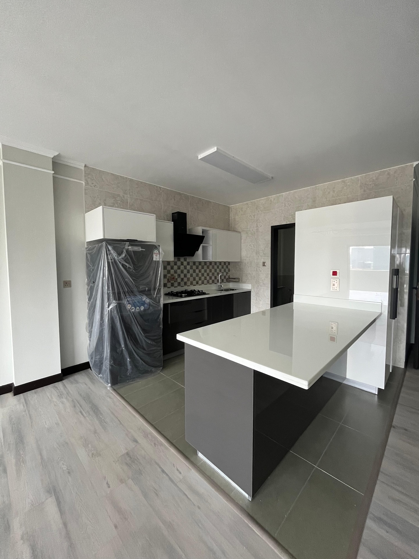 2 Bedroom Apartment + SQ for Sale in Riverside