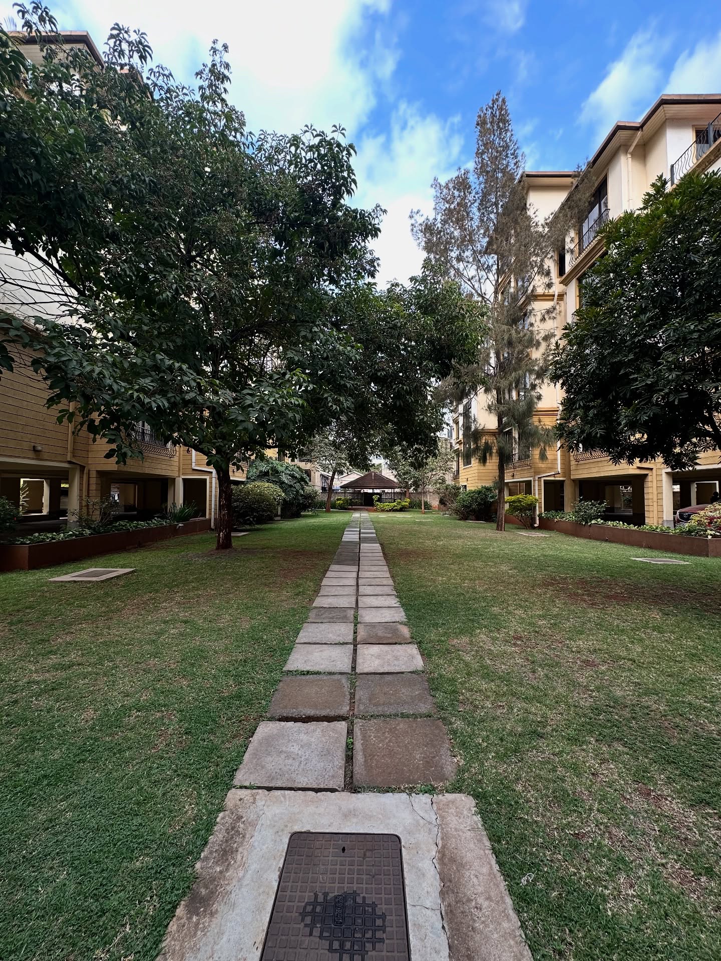 2 bedroom apartment to let in Kilimani near Yaya centre