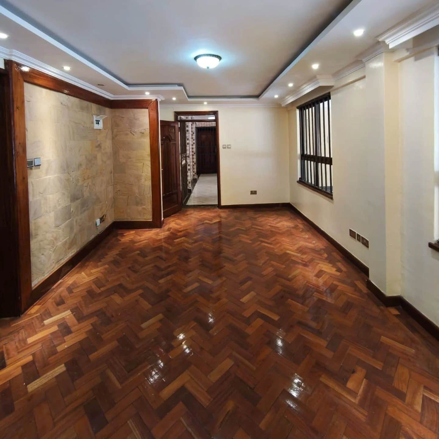 2 bedroom apartment to let in Lavington Image