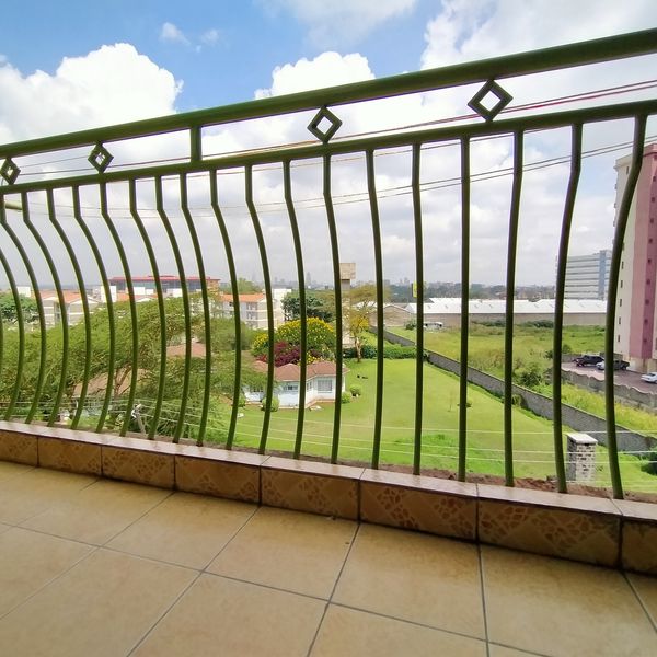 2 bedroom apartment to let in south c