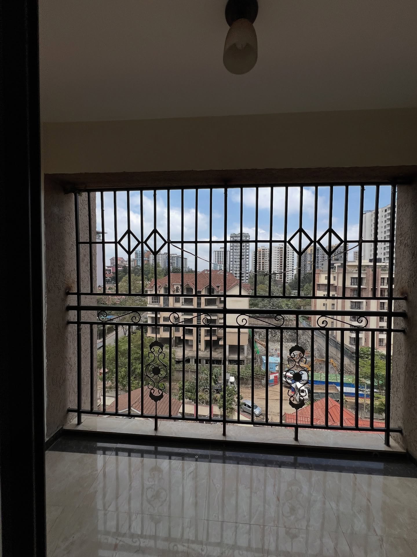 2 bedroom apartment to let located in the heart of Kilimani area Image