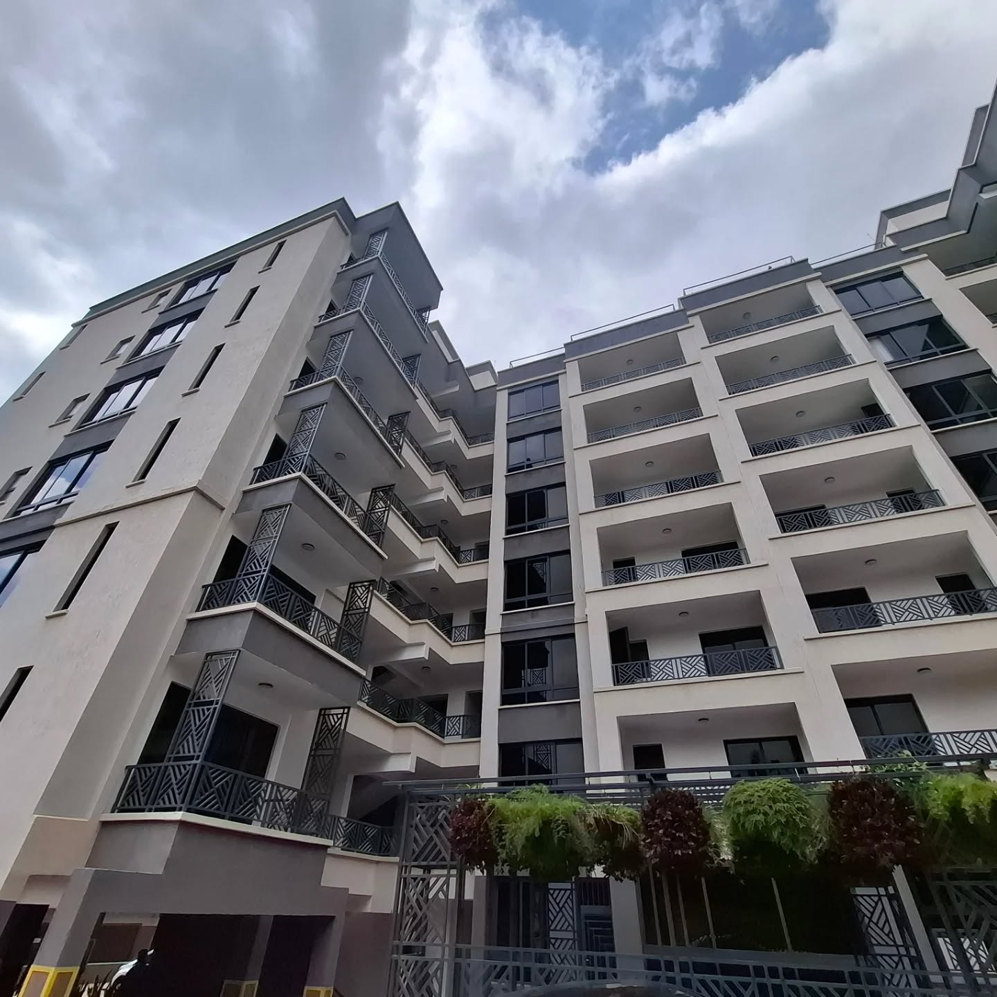 2 bedroom apartment to let or sale in Off waiyaki way,Muhuri