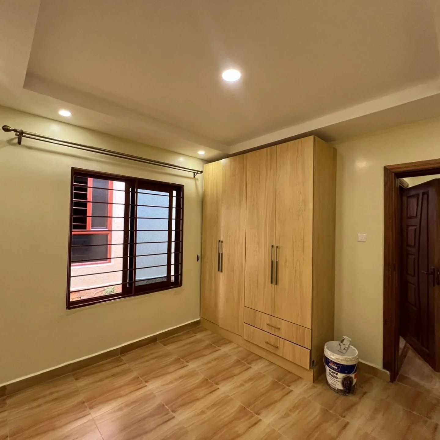 2 bedroom bungalow plus sq guest house to let in the leafy suburb of Runda Image