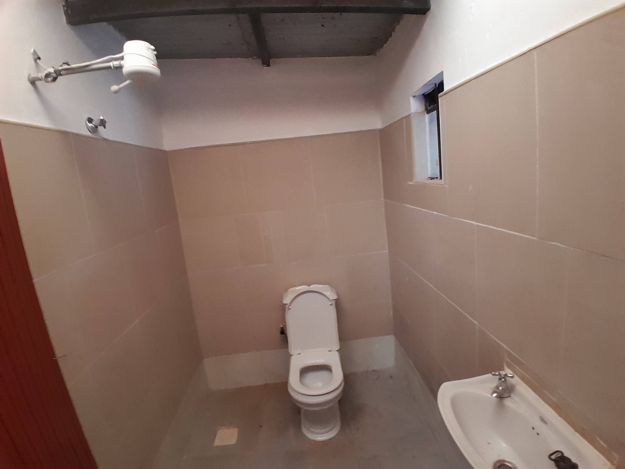 2 bedroom bungalow to let in Karen Image