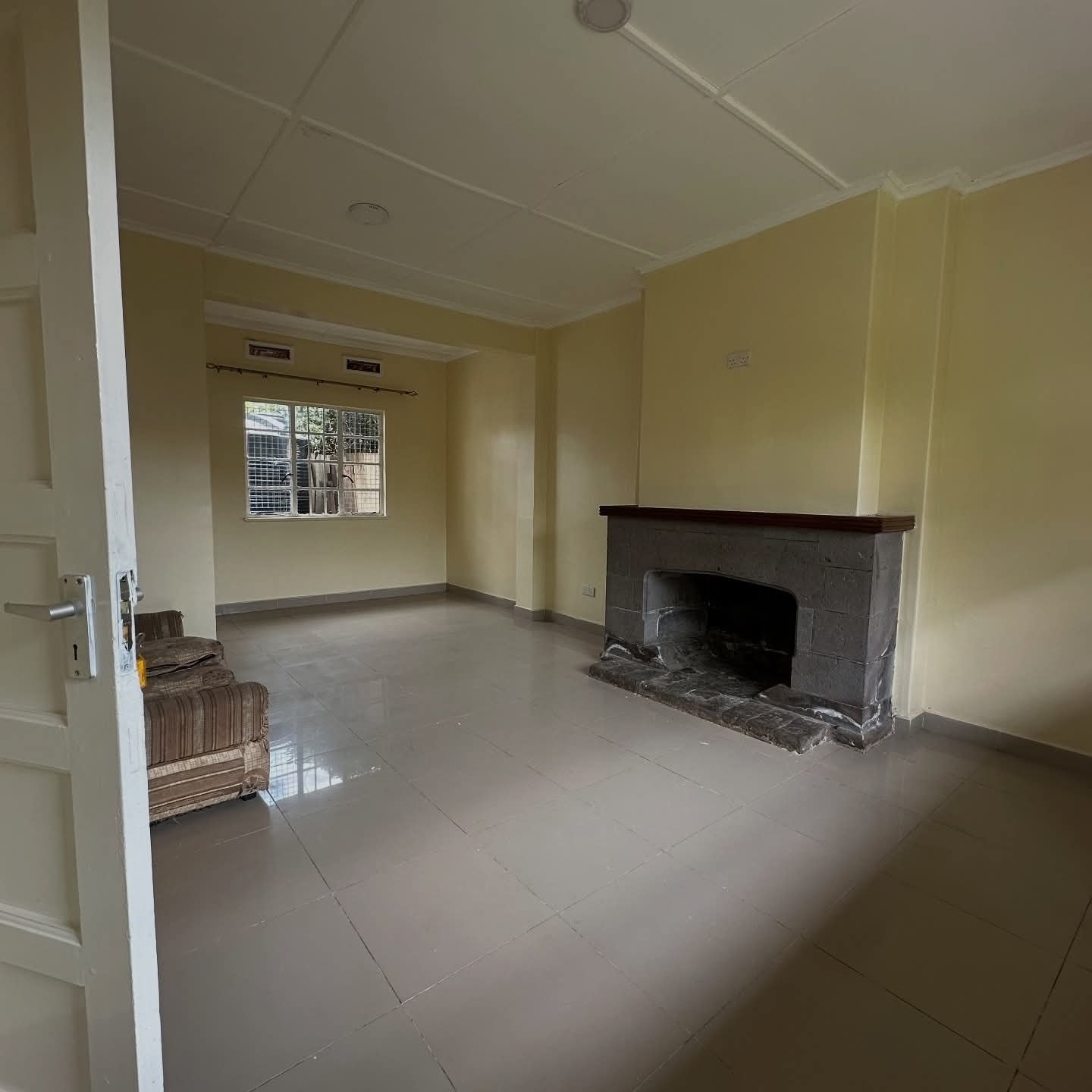 2 bedroom bungalow to let in Woodley off Ngong road Image