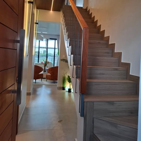 2 Bedroom Duplex Apartment All Ensuite For Sale in Kitisuru