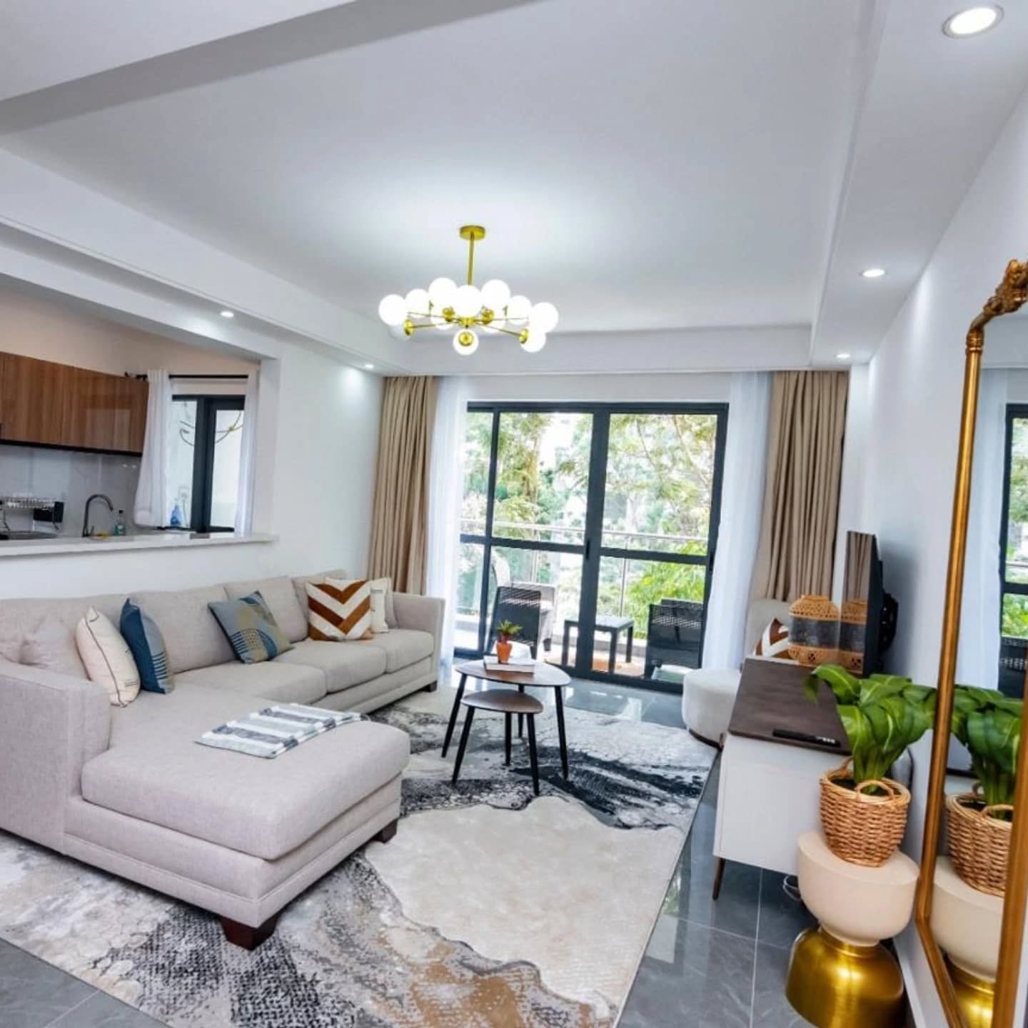 2 Bedroom Fully Furnished Apartment To Let in Riverside
