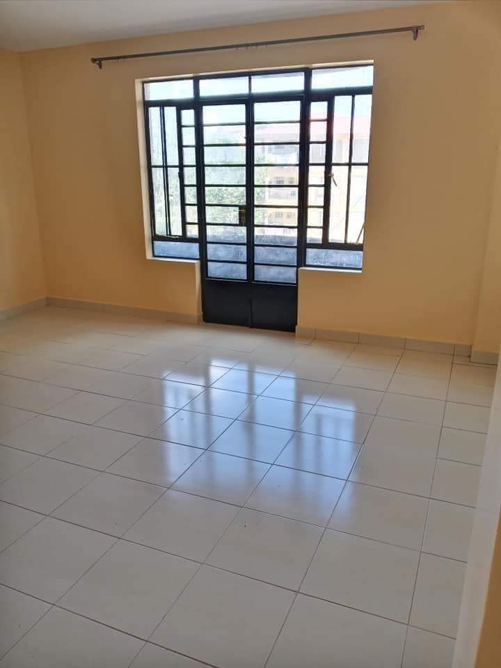 2 bedroom apartment to let in Ruaka.