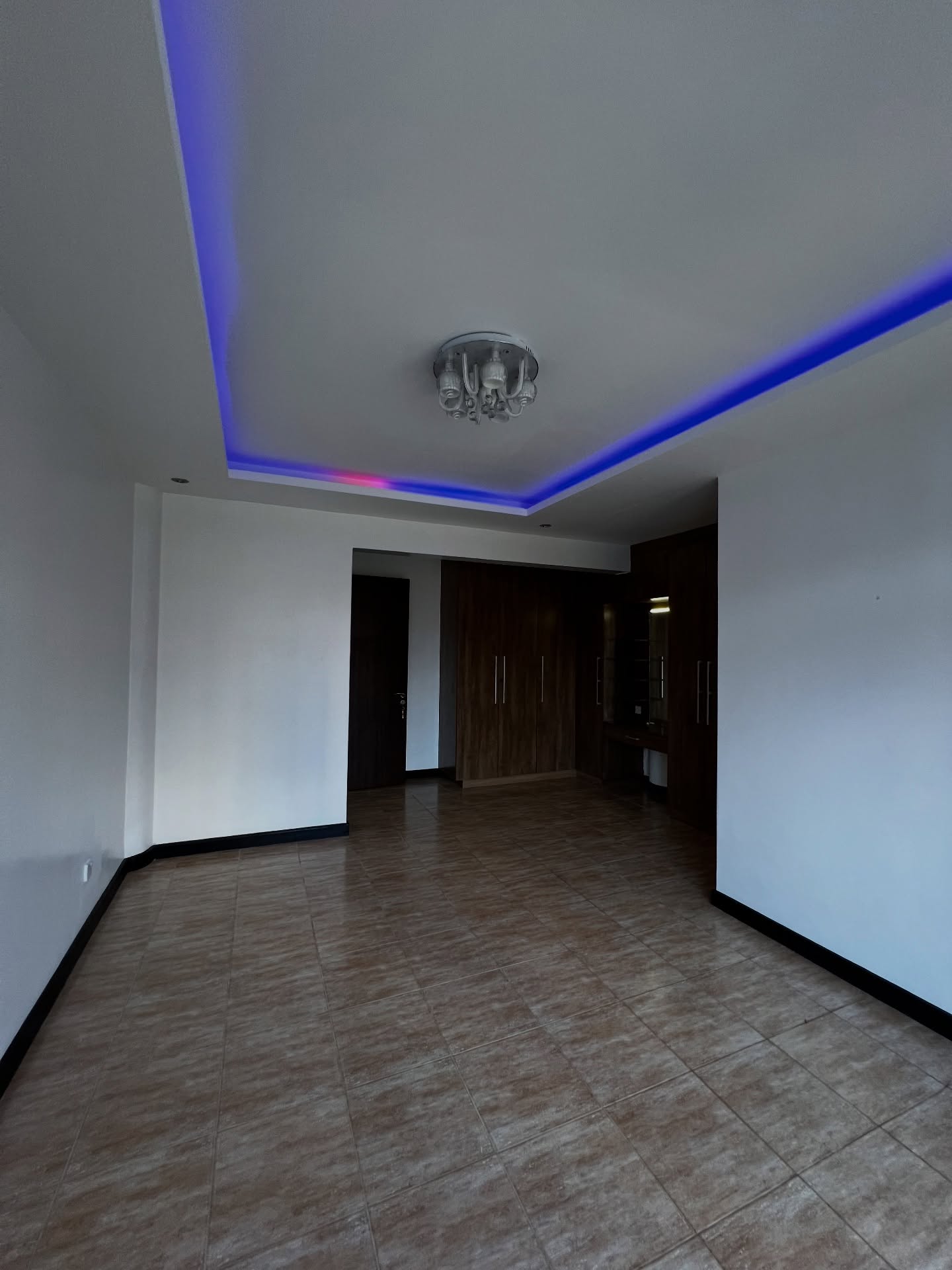 2 bedroom plus dsq apartment to let in the heart of kileleshwa area Image