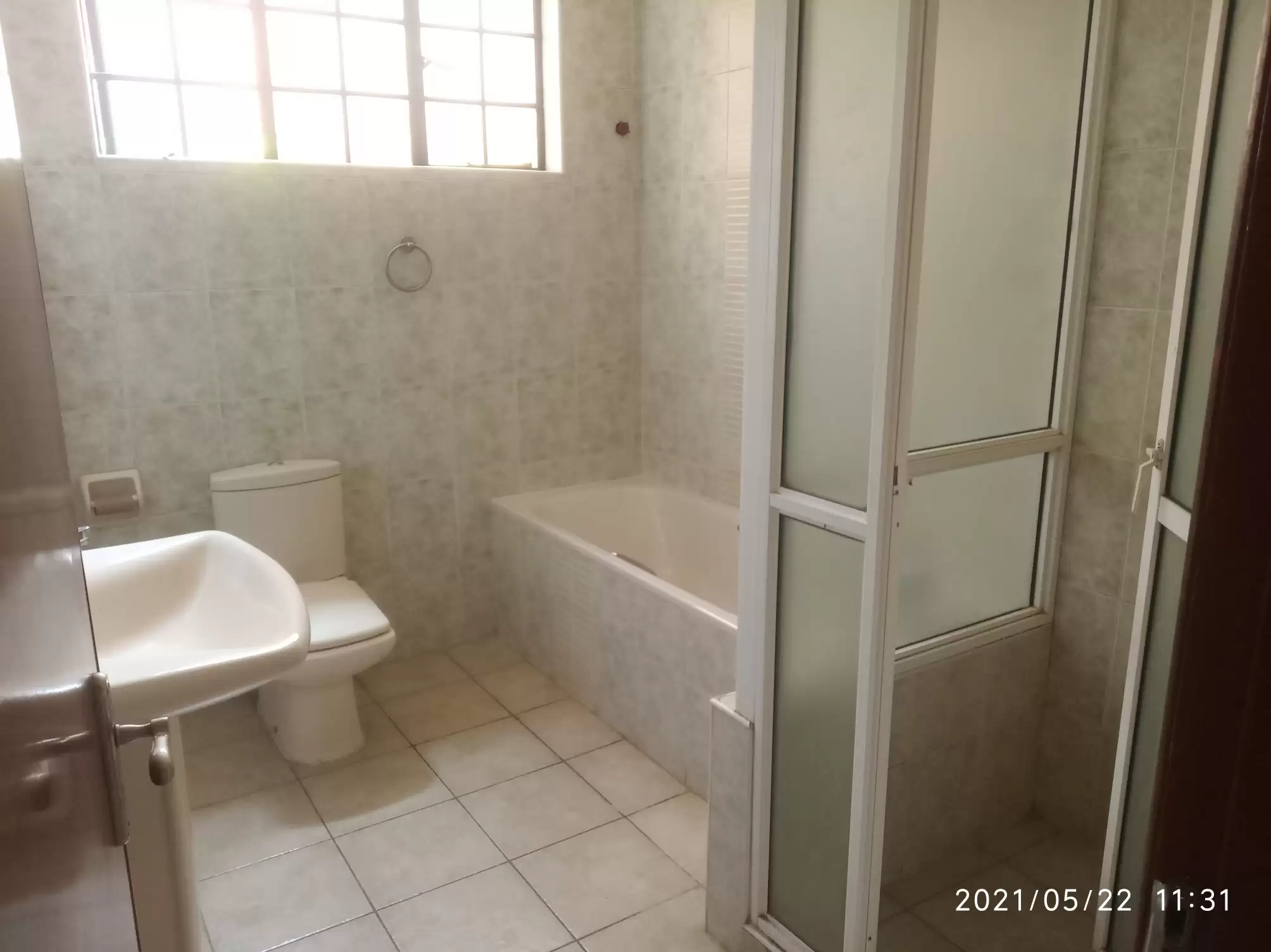 Three bedroom apartment to let in Kileleshwa Image