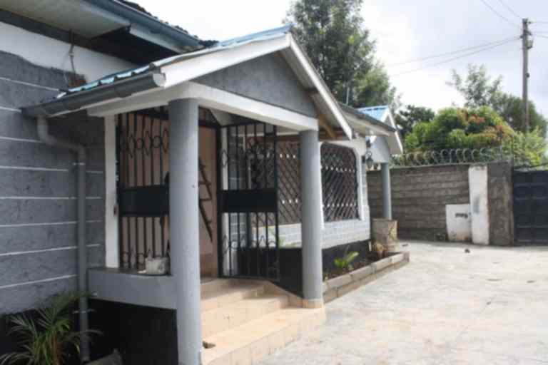 4 bedroom own compound for rent in Kiambu