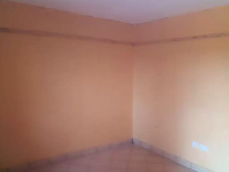 1 and 2 bedroom for rent in Banana Raini Image